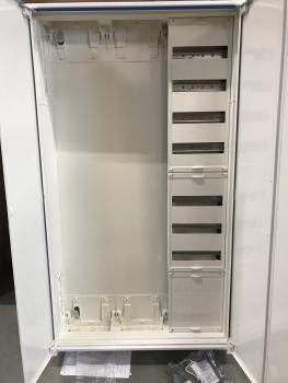 Hager Verteilerschrank mit 1x Verteilerfeld ZU59VT7APZ2 mit APZ, ZB53S